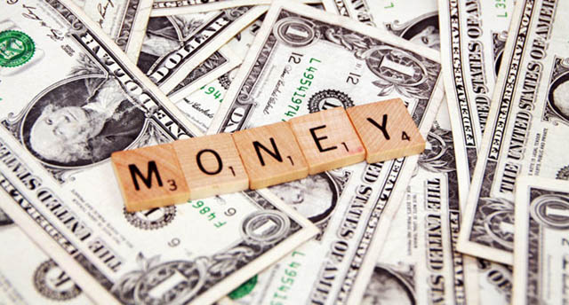 Lợi nhuận hoa hồng trả theo chính sách công ty