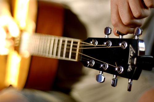 Cách đánh đàn Guitar