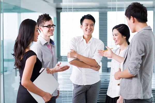 Cách nói chuyện hài hước thông minh dành người