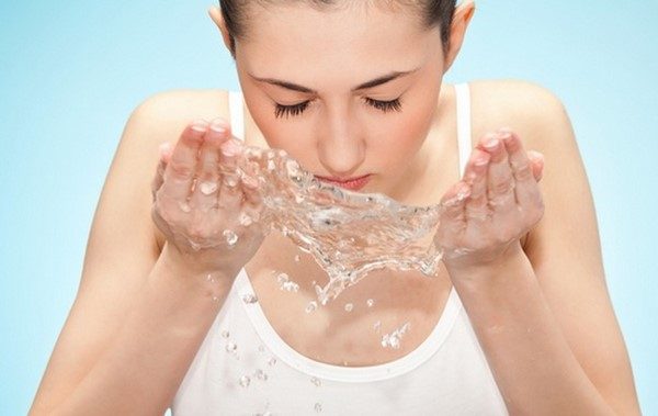 3 Cách se khít lỗ chân lông tại nhà