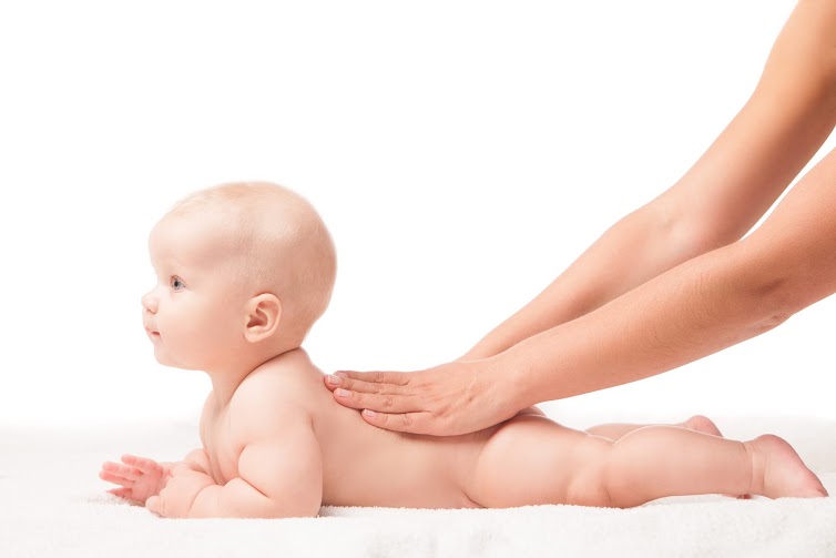 Massage-ta-nha-cho-tre-3.jpg