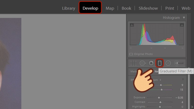 Chọn Develop và dùng công cụ Graduated Filter