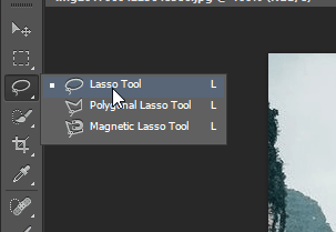 Chọn ảnh và công cụ Lasso Tool