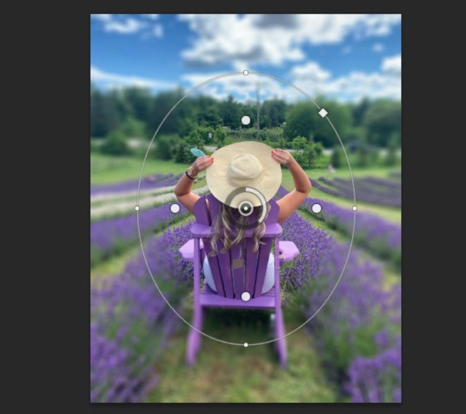 Kéo các thanh kéo để điều chỉnh độ dốc của vùng làm mờ