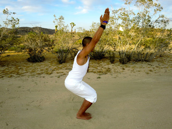 Tư thế Yoga ghế ngồi