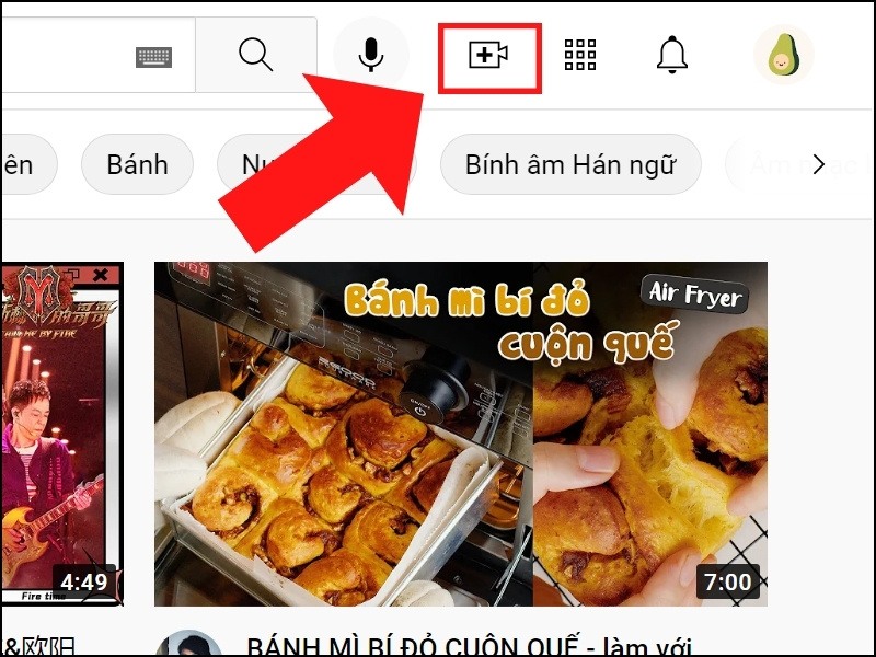 bấm vào biểu tượng máy quay có dấu cộng ở giữa