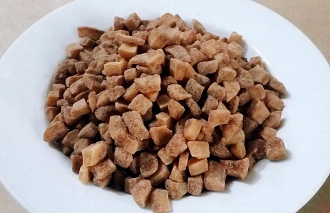 Thành phẩm mứt dừa viên vị cacao