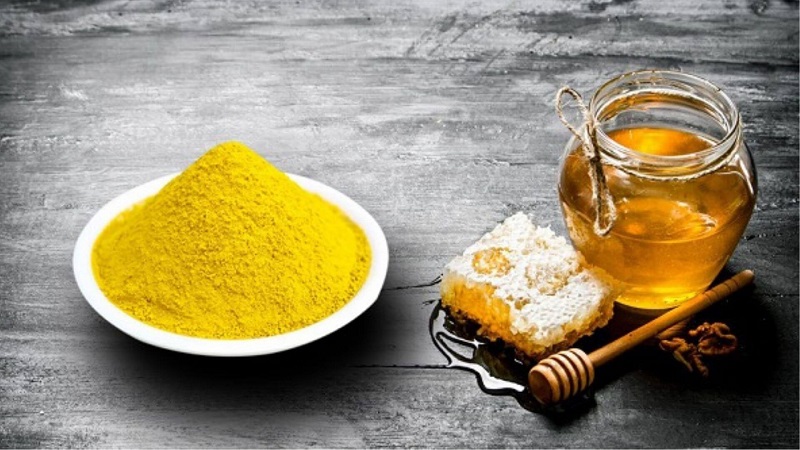 Tinh bột nghệ giúp cải thiện da xỉn màu, thâm nám để da luôn trắng hồng