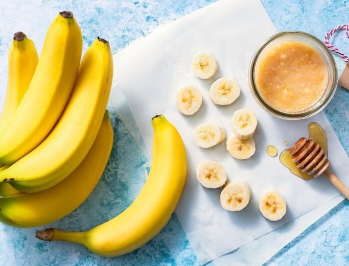 Mặt nạ dưỡng da tự nhiên từ chuối và mật ong