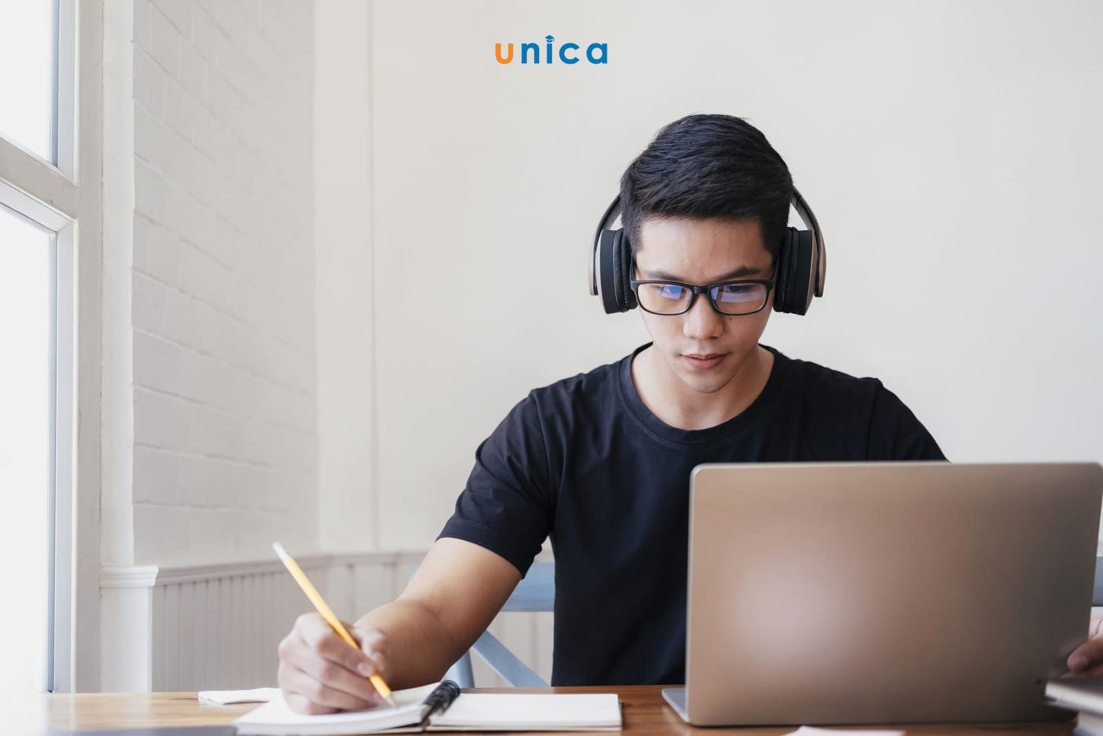 cac-khoa-hoc-tren-unica