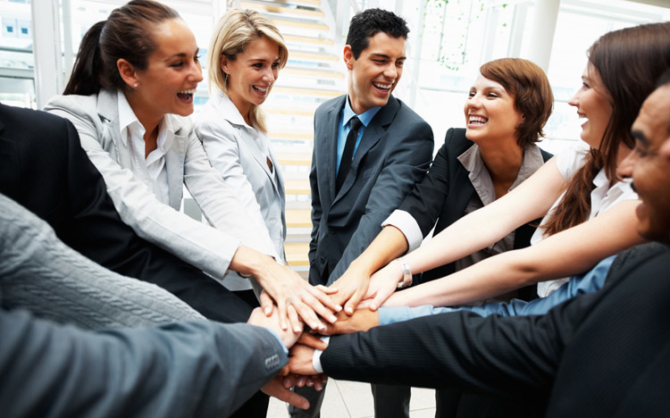 cai-thien-moi-quan-he-giua-dong-nghiep-va-sep