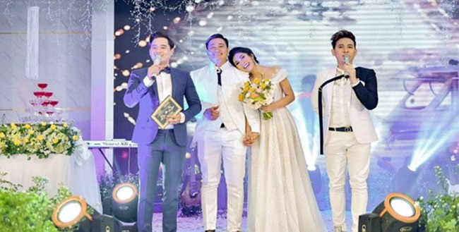 kich-ban-dam-cuoi-nha-trai