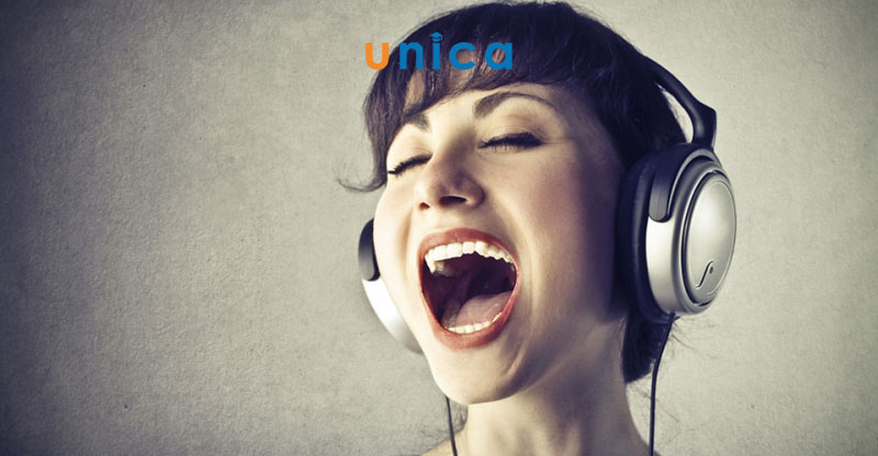 tam-quan-trong-cua-giong-noi-hay