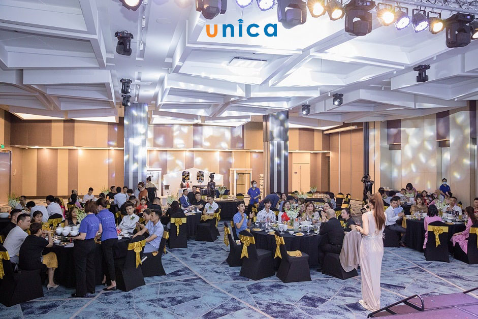 mau-dan-chuong-trinh-hoi-nghi-chuan