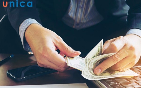 Tiền lương bị ảnh hưởng bởi các yếu tố liên quan tới công việc