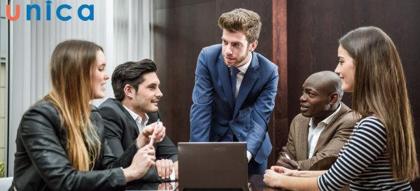 Lãnh đạo và quản lý đồng hành là xu hướng quản lý mới những năm gần đây được nhiều doanh nghiệp áp dụng