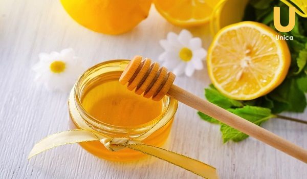 Chanh và mật ong đều chứa rất nhiều vitamin C nên được sử dụng nhiều làm mặt nạ dưỡng trắng
