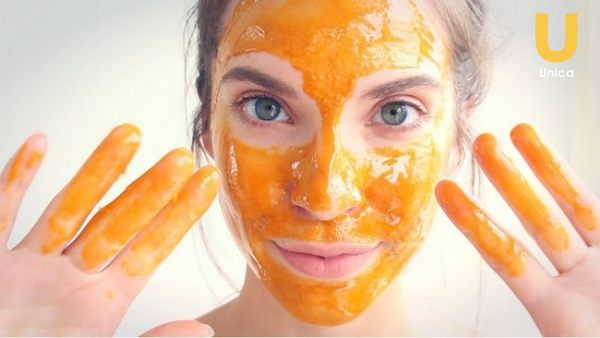 Đắp mặt nạ mật ong nguyên chất cho da trắng mịn
