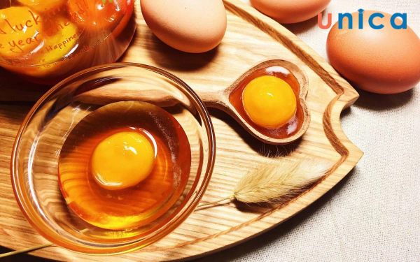 Mặt nạ lòng đỏ trứng gà giúp dưỡng ẩm da mặt