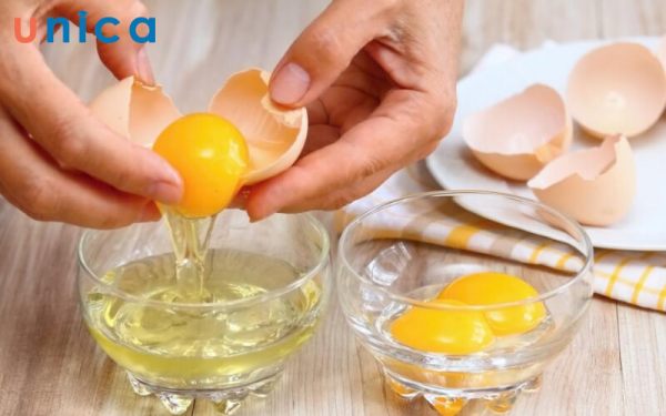 Không nên đắp trứng gà hàng ngày