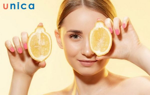 Pha loãng chanh trước khi thoa lên mặt