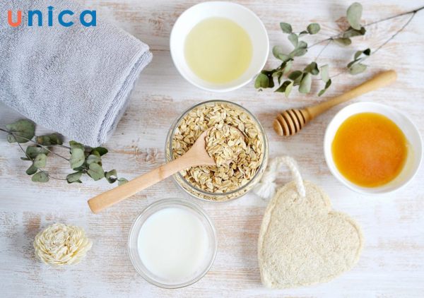 Mặt nạ làm từ yến mạch, sữa tươi và mật ong