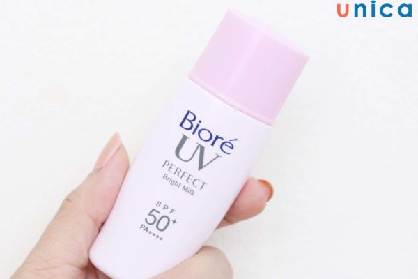 Sữa chống nắng Biore UV Bright Milk có chỉ số chống nắng SPF50+/PA+++