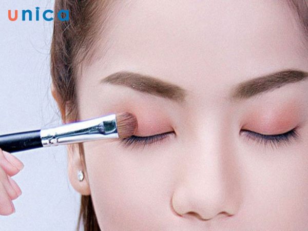 Không trang điểm khi da mặt đang gặp vấn đề
