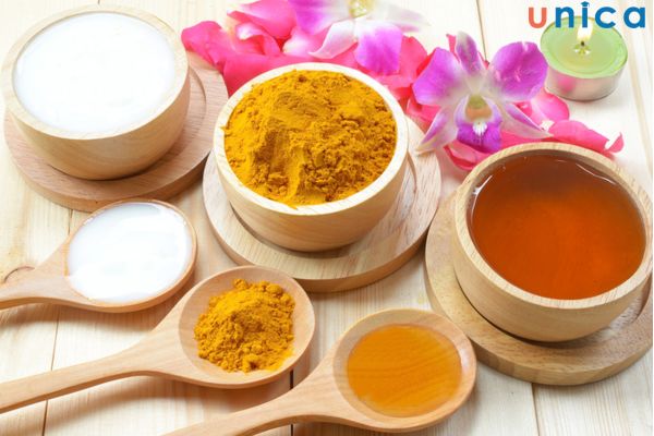 Sử dụng mặt nạ tinh bột nghệ một lớp vừa phải