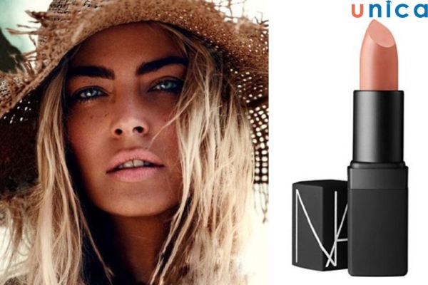 Son màu nude tạo sự cân đối và điểm nhấn cho khuôn mặt