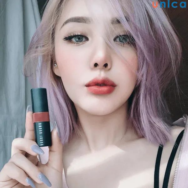 Son Bobbi Brown Crushed Lip Color Cranberry chinh phục mọi phái đẹp