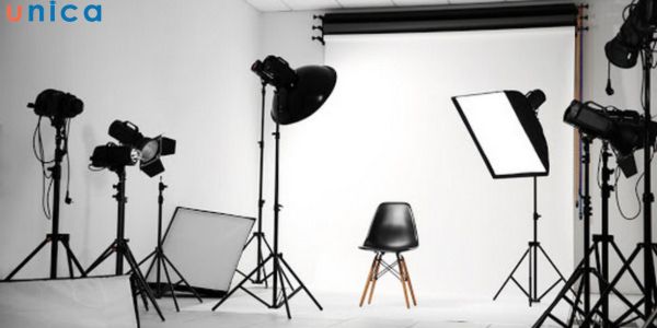 Đèn chiếu sáng liên tục