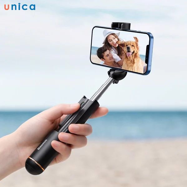 Chụp ảnh tự sướng hay còn gọi là Selfie