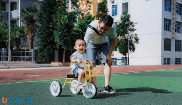 Chụp ảnh với xe đạp