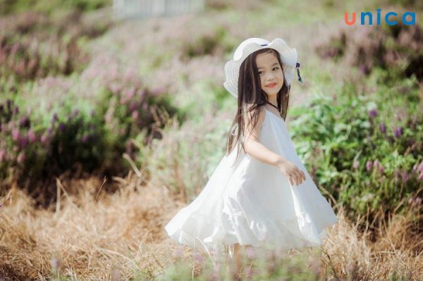 Concept chụp hình bé gái dã ngoại