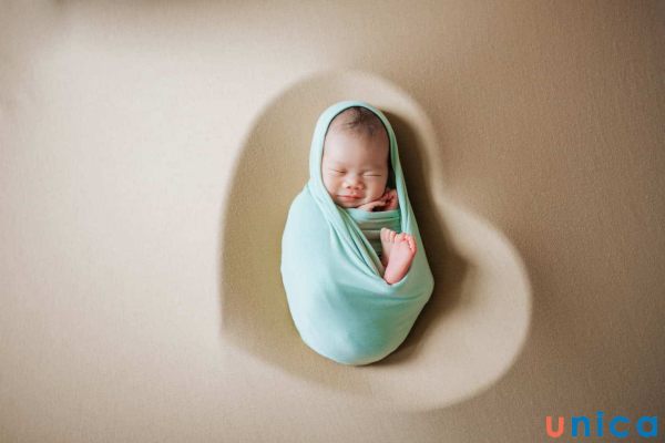 Chụp với quá nhiều người, thay quá nhiều trang phục