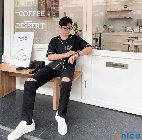 Cách chụp ảnh đẹp cho nam tại quán cà phê