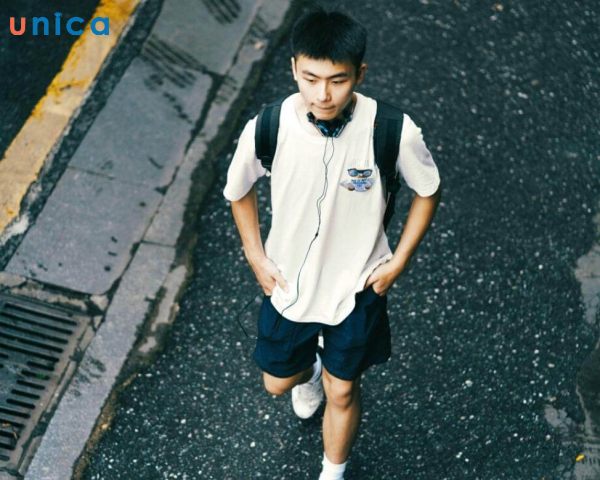 Tạo dáng nam chụp ảnh nam sinh