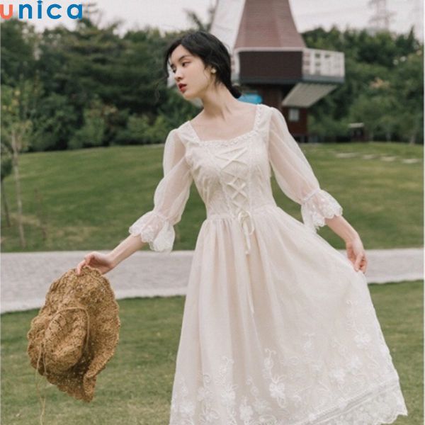 Cách tạo dáng chụp ảnh vintage cầm váy xòe ra