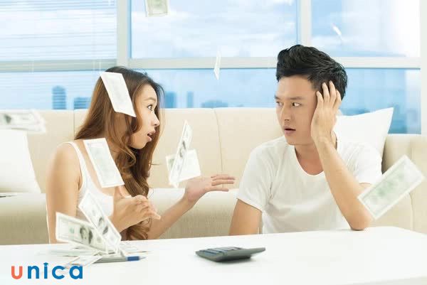 Áp lực tài chính khiến vợ chồng dễ bất hòa
