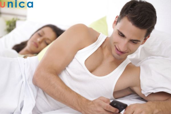 Quan tâm những mối quan hệ ảo hơn mối quan hệ thực sự