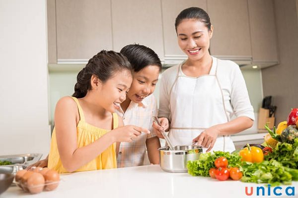 Vai trò làm mẹ của người phụ nữ