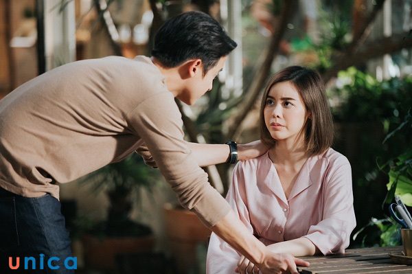 Không kiểm soát người ấy quá mức