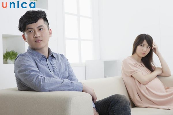 Vợ chồng cần giải quyết mâu thuẫn nhẹ nhàng, bình tĩnh với nhau