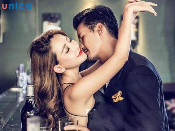 Ngoại tình với người lạ quen qua mạng xã hội