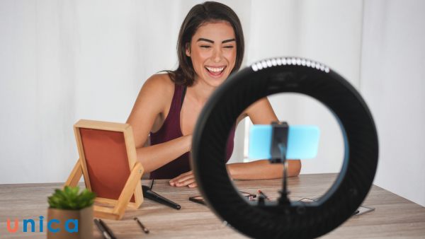 Sử dụng thêm hiệu ứng để video bán hàng của bạn thêm hấp dẫn