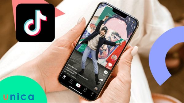 Up video lên tiktok để chia sẻ với mọi người