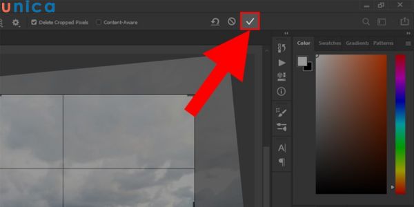 Chọn dấu tích để kết thúc quá trình chỉnh ảnh nghiêng thành thẳng