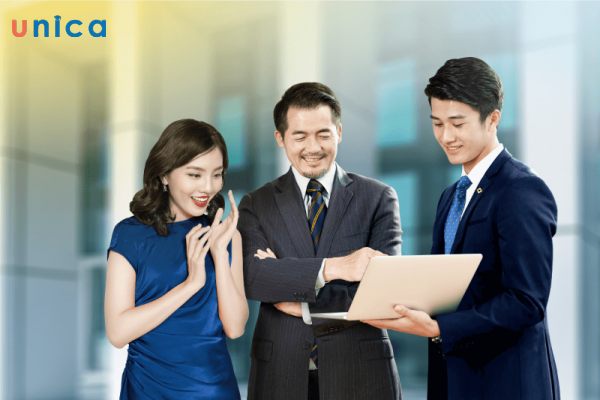 Tiếp cận khách hàng và giới thiệu sản phẩm