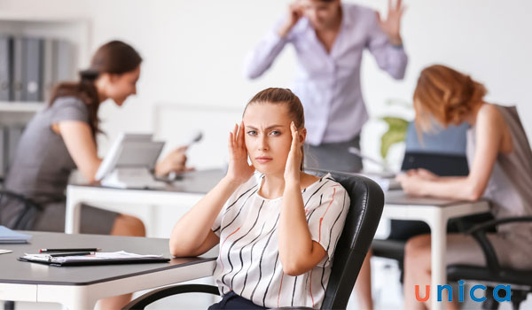 Không nên dùng quá nhiều thuật ngữ chuyên ngành